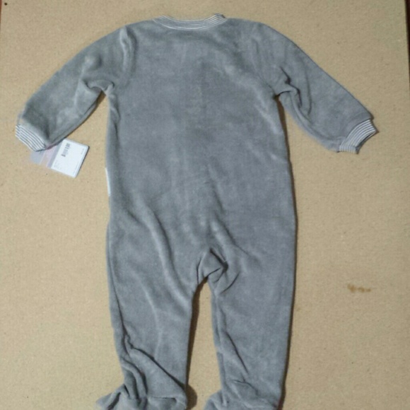 Carters baby bodysuit complete with arms and legs - Picture 2 of 3